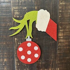 Festive Grinch Hand